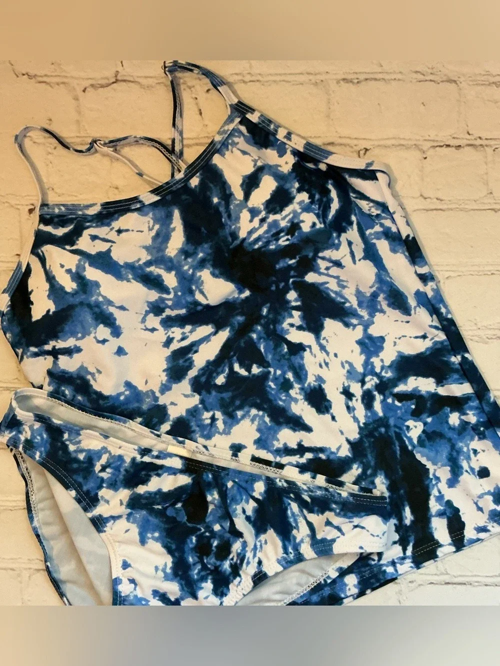 ✨Zestonie Girls 2-Piece Swimsuits Tankini Navy Tie-Dye NWOT 13-14age